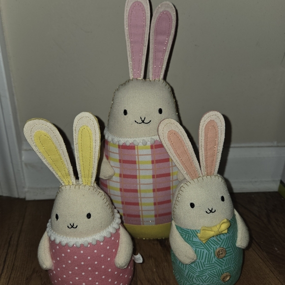 Target Spritz Easter Decor Bunny Rabbits Green Yellow Pink  Mom, Boy, Girl 2015 - Picture 1 of 7